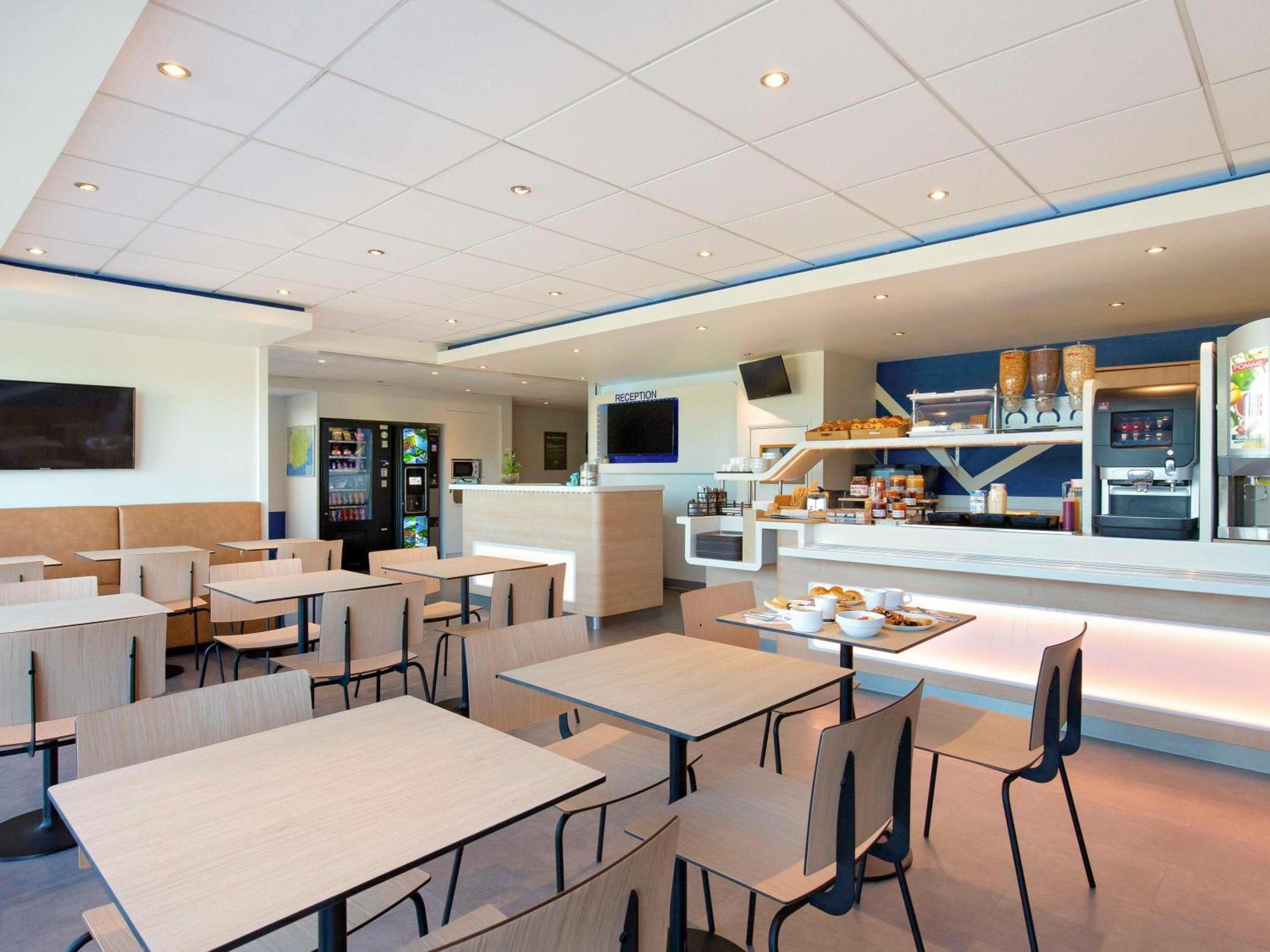 Ibis Budget Saint-Maximin Exteriér fotografie