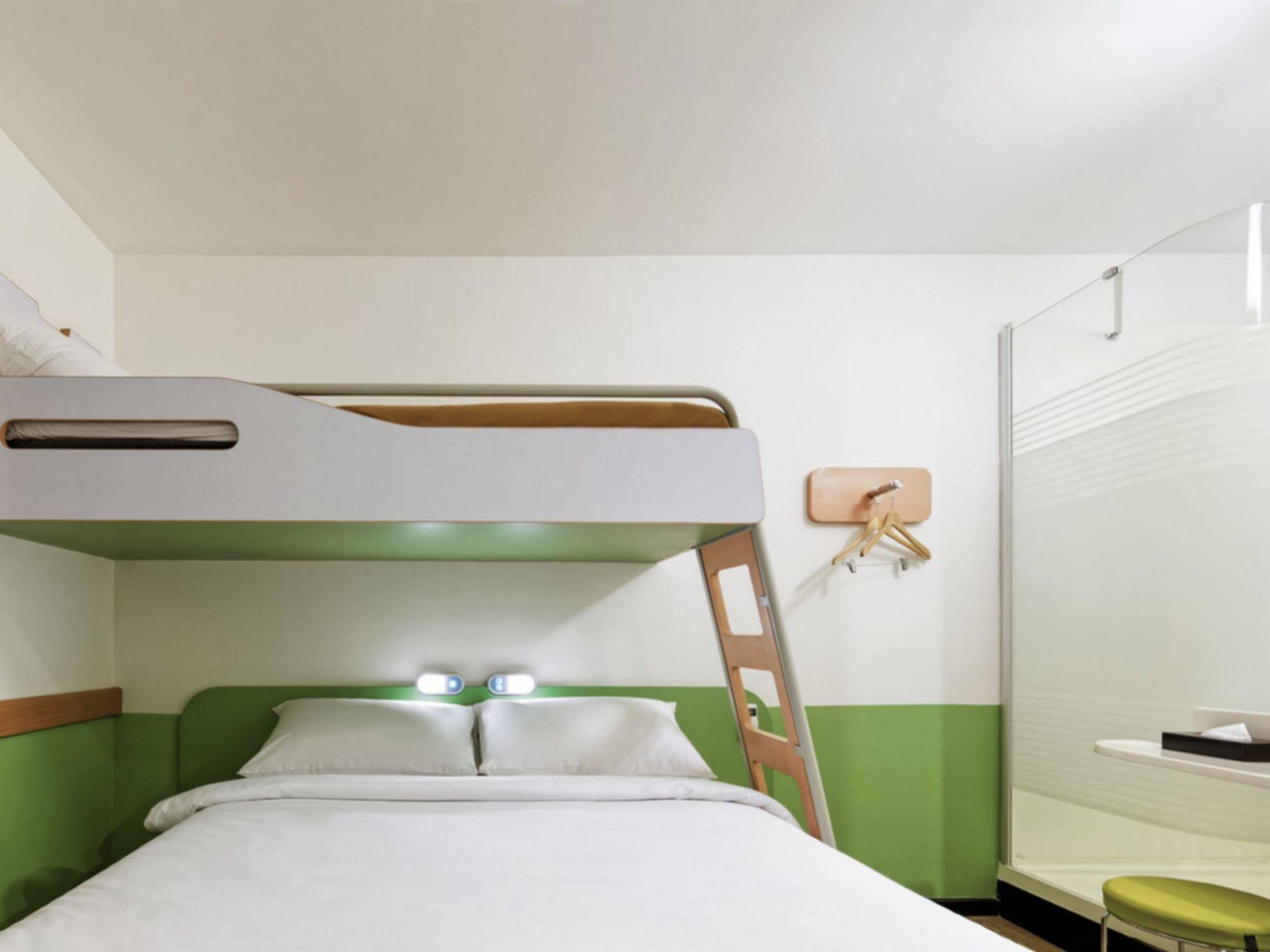 Ibis Budget Saint-Maximin Exteriér fotografie